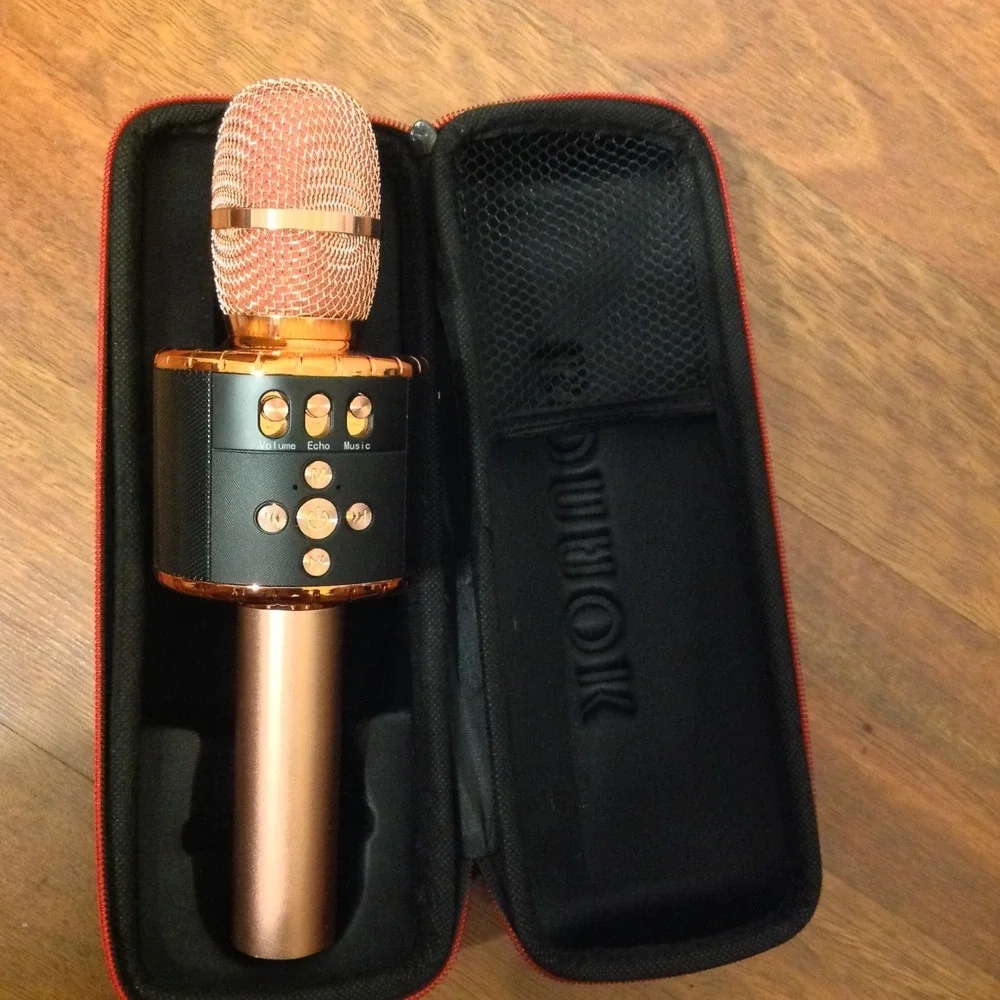 BONNOK Wireless Bluetooth Karaoke‎ Microphone Rose Gold with Carrying Case